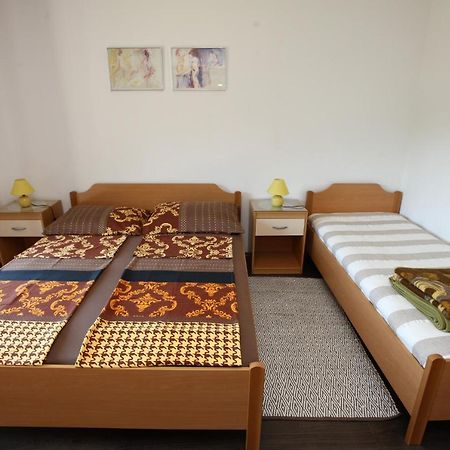 Tatjana'S Guesthouse Portoroz Exterior photo