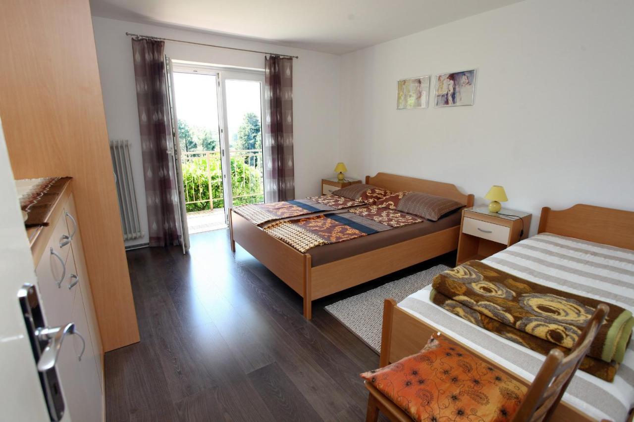Tatjana'S Guesthouse Portoroz Exterior photo